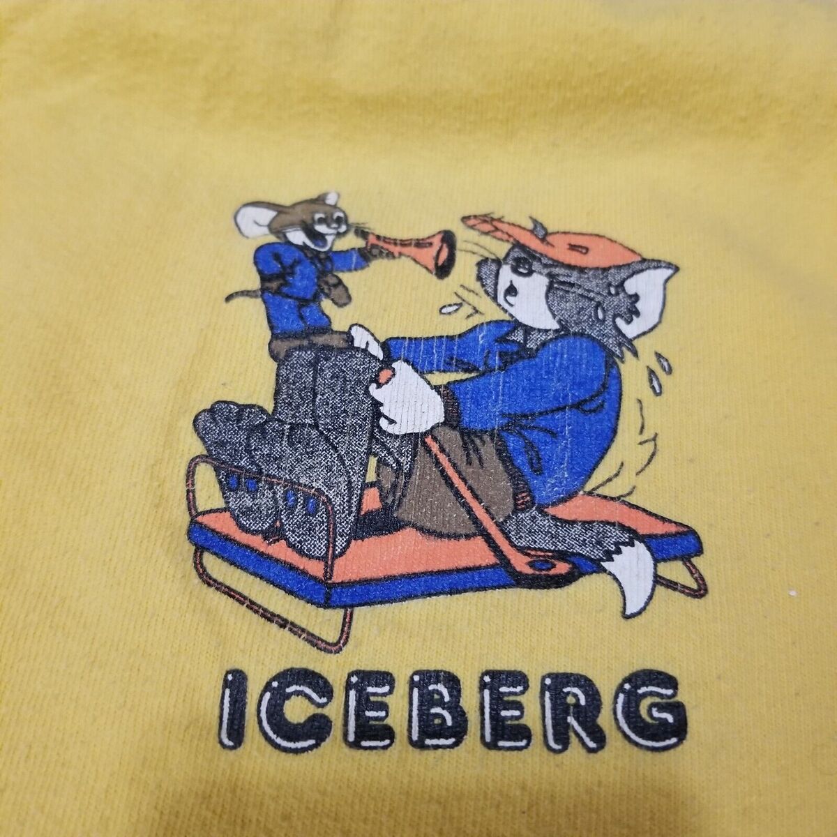 Vintage Iceberg T Shirt Tom And Jerry Yellow Size 3XL Row Vintage Iceberg T Shirt Tom And Jerry Yellow Size 3XL Row
