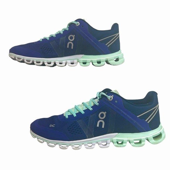 On Running Cloudflow Women's Running Shoes Blue Mint Size 6 Medium Nursing Shoe