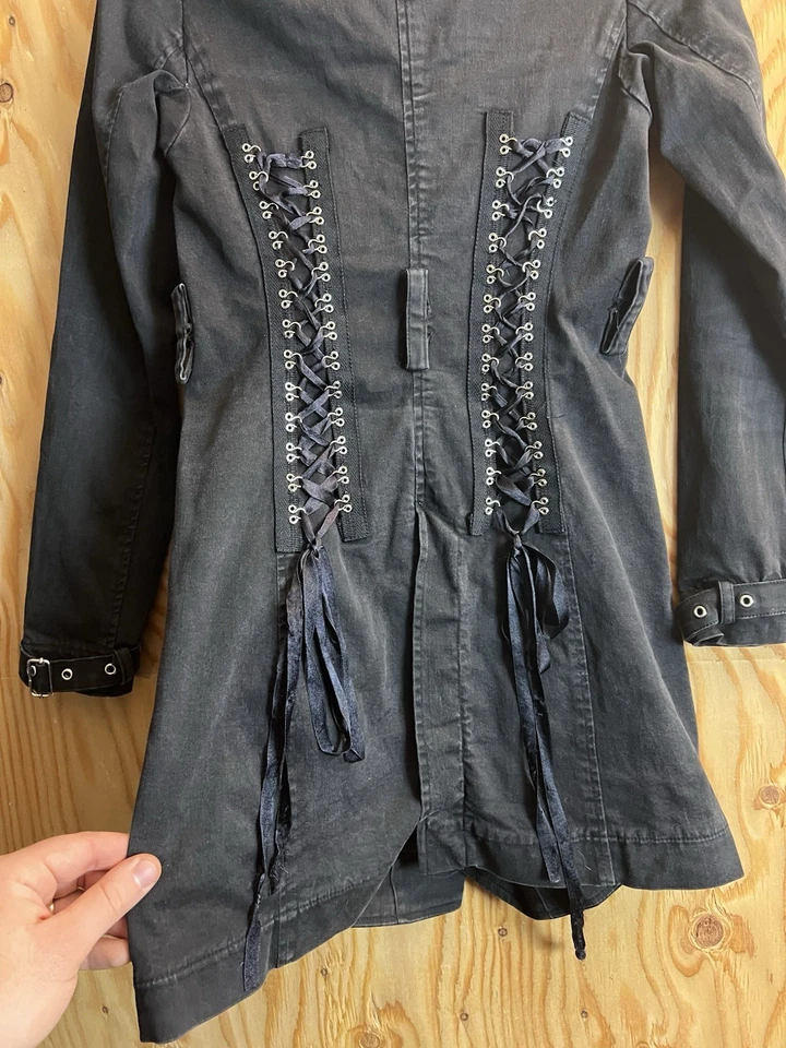 Y2K Tripp NYC Gabardina Corsé Chaqueta Negra Steampunk Gótica Para Mujer XS Abotonada Foto 4 de 4