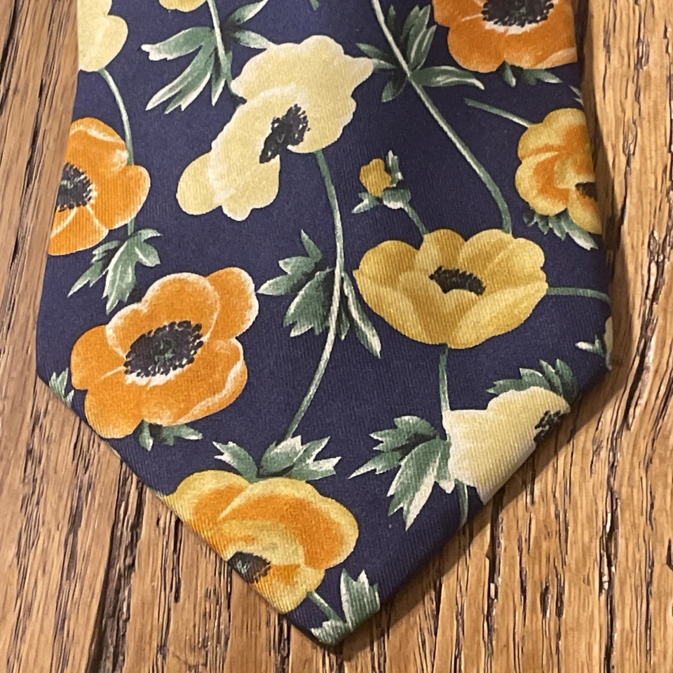 Vintage EUC Kenzo Paris Floral Silk Satin Tie Designer Necktie Made In Italy - Image 4 of 4
