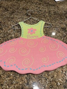 " Sara" Russ Berrie & Co. Girls Decorative Bulletin Board With Name “Sara”