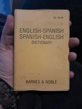 English - Spanish , Spanish - English Dictionary [Vinyl Cover] Barnes & Noble