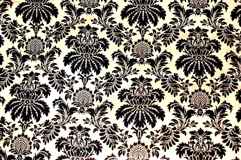 GOLD & BLACK DAMASK TEXTURED PHOTOGRAPHY BACKDROP RAYON/COTTON/POLY 5 X 9 FEET - Image 2 of 3