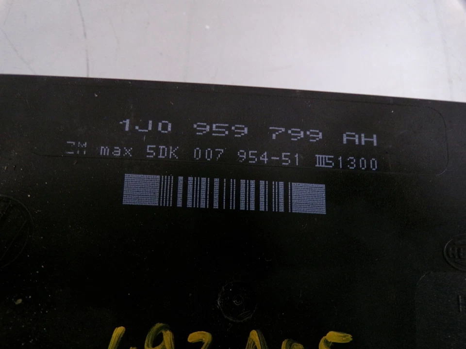 Centralina Comfort VW Beetle 9C Golf 4 Passat 3BG 1J0959799AH "493A05" - Immagine 3 di 4