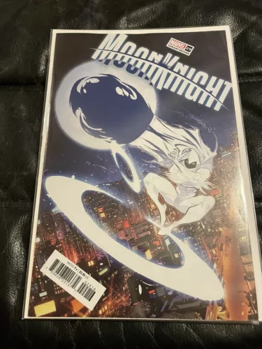 Moon Knight #29 1:25 Incentive Coello Var 1st Print