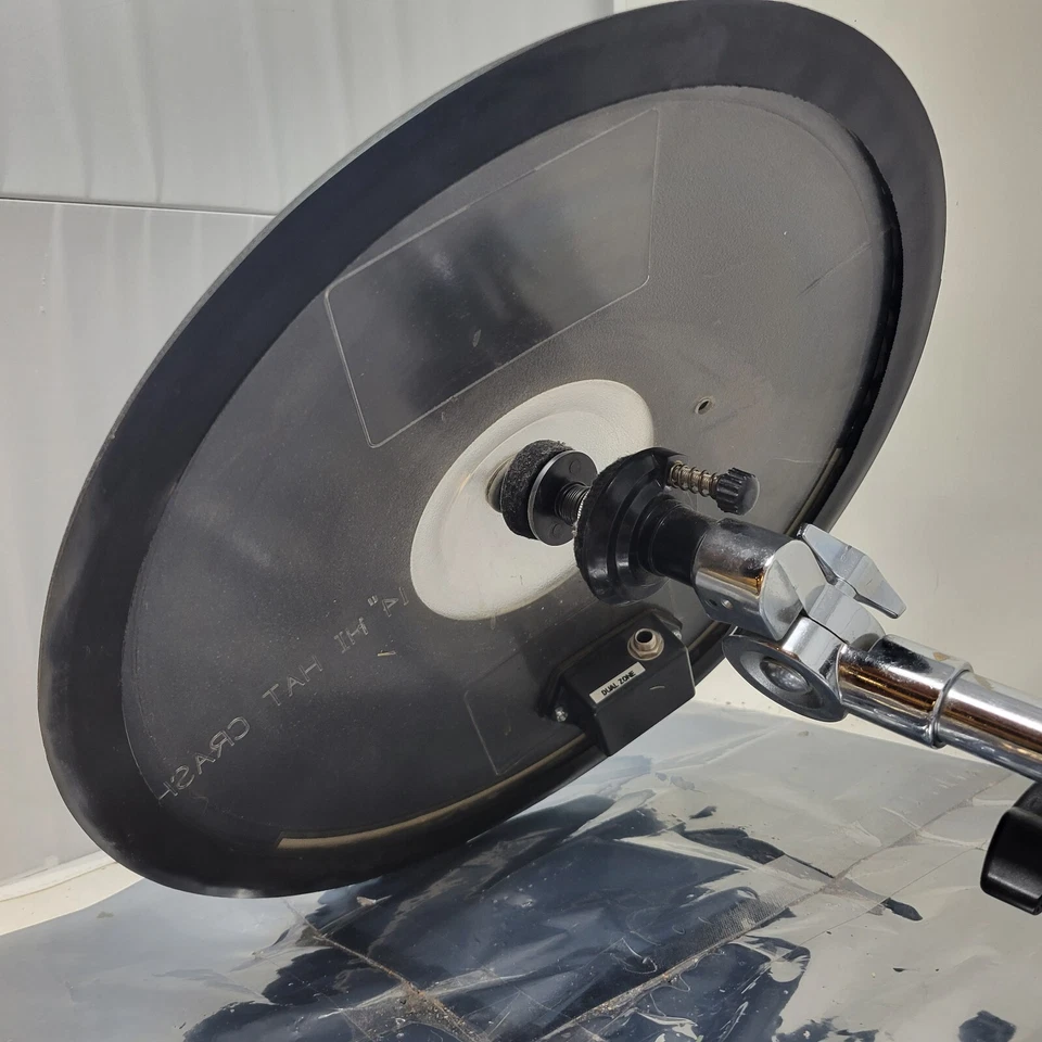 Almohadilla de platillo Pintech 14" Crash / Hi hat - Doble Z. con montaje HH bb1 Foto 2 de 3