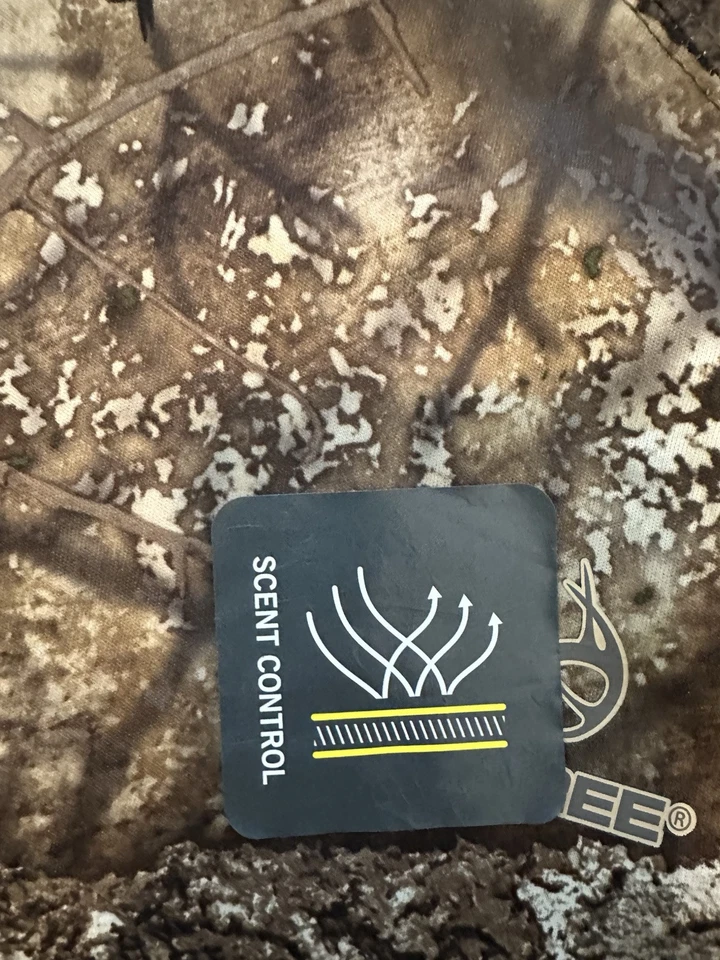 Realtree Men's Camouflage Hunting Performance Hoodie, Realtree APX Men’s XL - Image 3 of 4