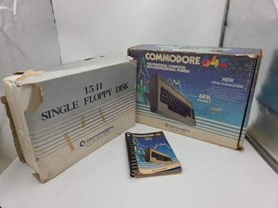 Vintage Commodore 64 Computer Boxed w/ Manual Power Supply 1541 Flop - POWERS ON