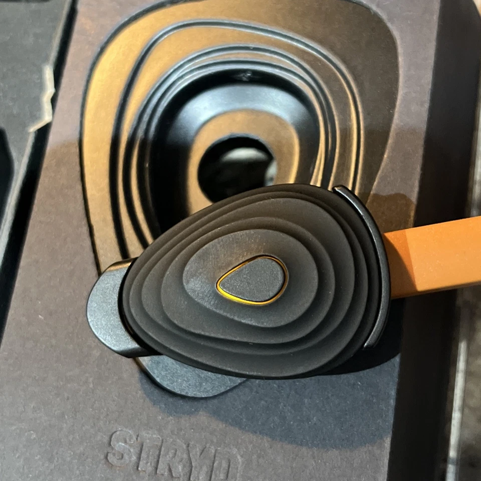 Original Stryd Footpod.  Running Cycling Training Device Boxed & Mint - Image 4 of 4