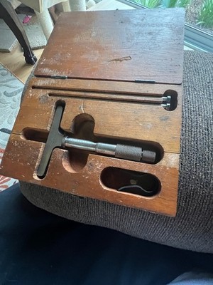 Lufkin Depth Micrometer Gage Gauge Set  2 Rods #513 w/Wood Case SAGINAW, MI. USA