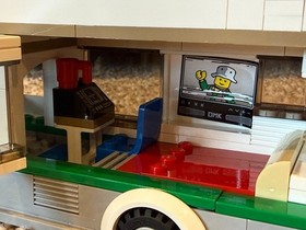 LEGO CITY: Camper Van (60057) W/Instructions