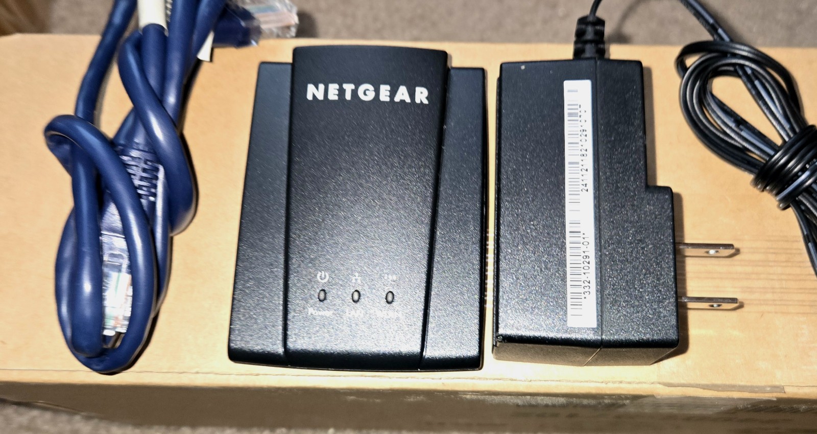 Wnce2001 W/ Power Adapter & Cat5 Cable