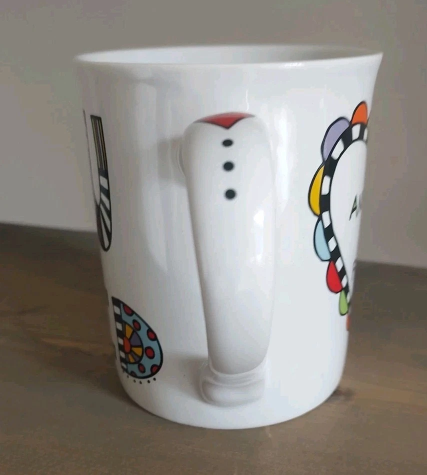 Taza Laurie Veasey NUESTRO NOMBRE ES MUD You Are Loved and Don't You Forget It 16 oz. Foto 3 de 4