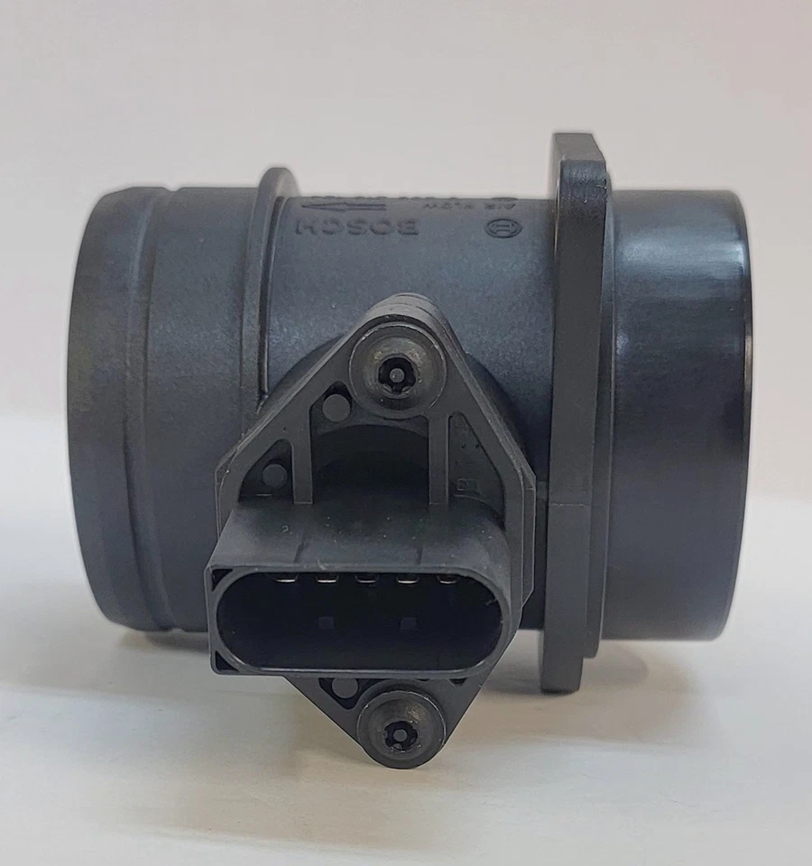 Bosch 0280218124 Mass Air Flow Sensor for Volkswagen Seat Audi Altea 2.0L 01-10 - Image 2 of 4