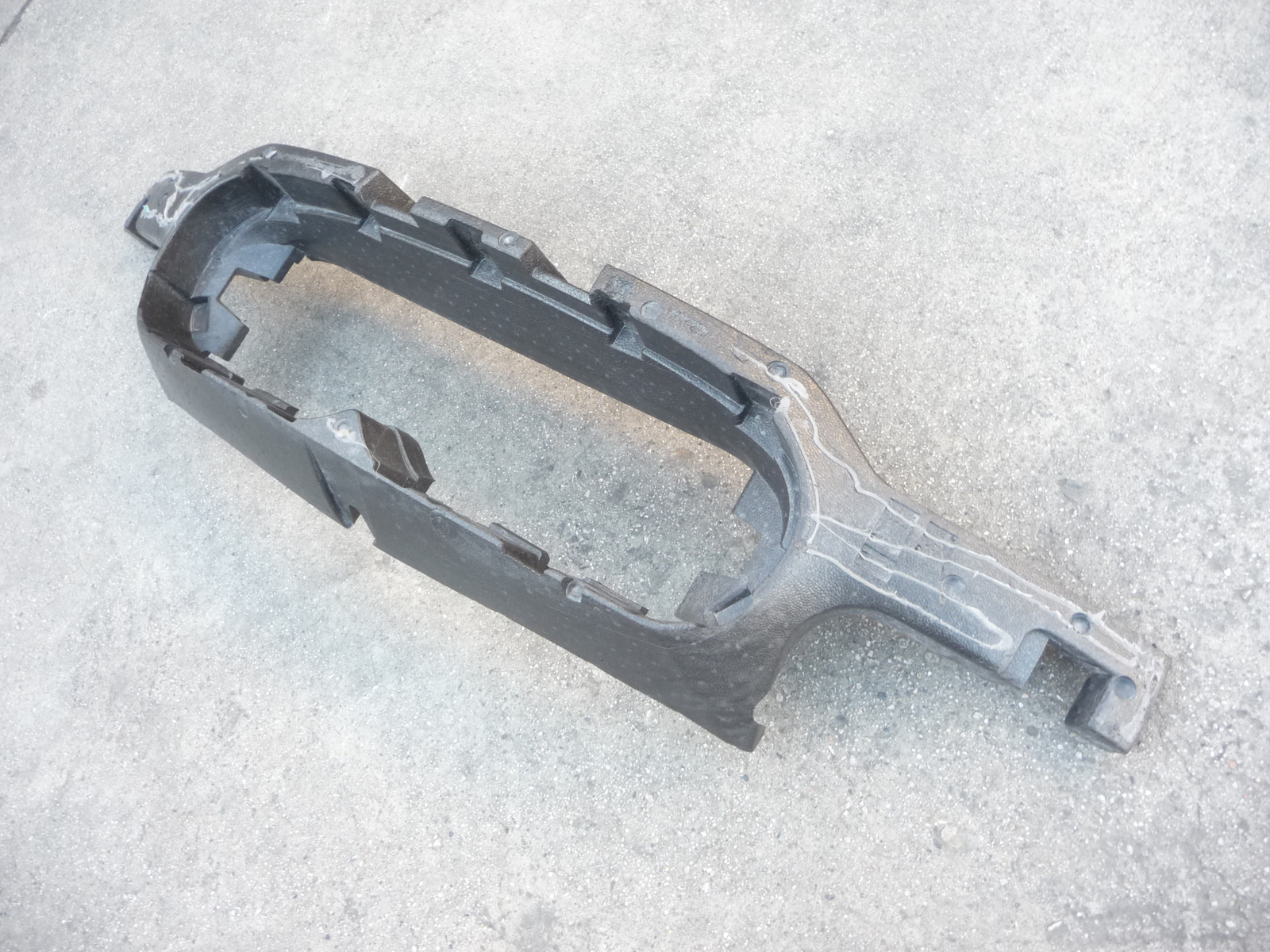 2005-2008 Maserati Quattroporte M139 Front Bumper Foam Absorber 80370400 OEM