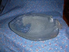 ksm. Arcoroc France Set Three Fun Fish Plates  10 1/2 Inch Long Nice Condition