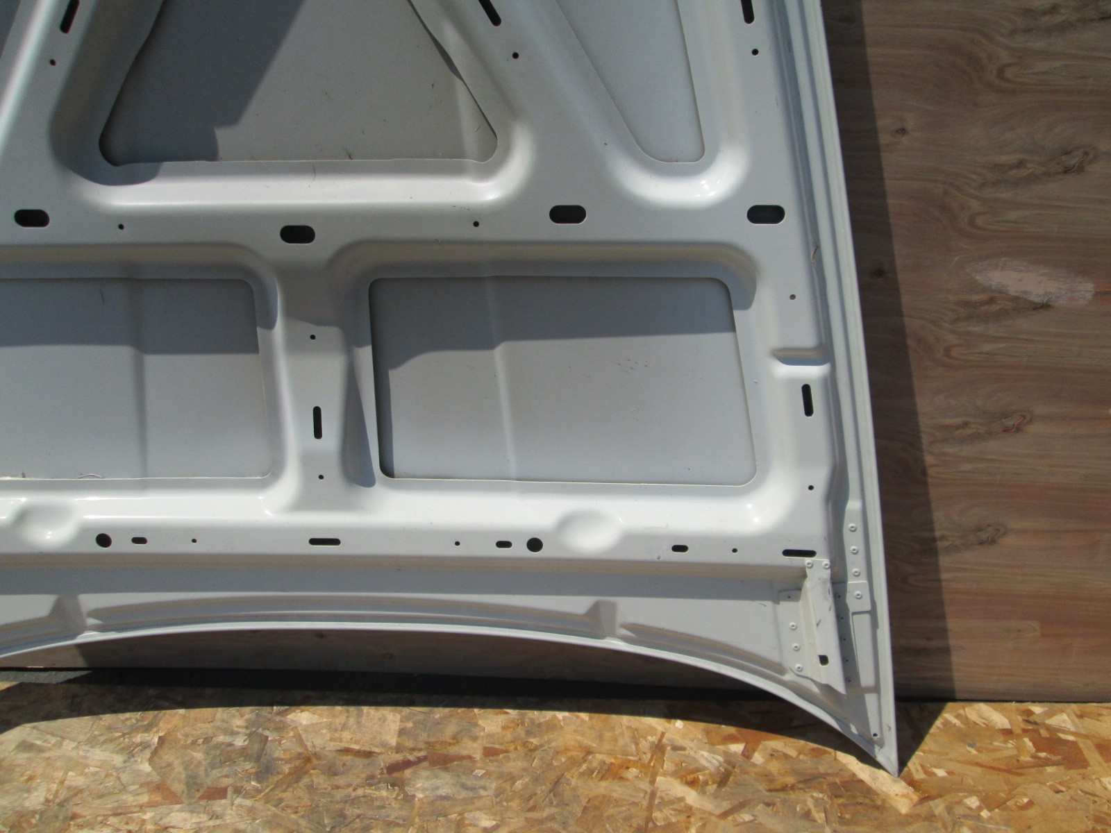 Maserati Quattroporte - Front Bonnet - Hood white # 67213600