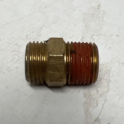 1/2'' Straight Pipe Thread Hose x 1/2'' MNPT~1/2'' x 1/2'' Brass Fitting