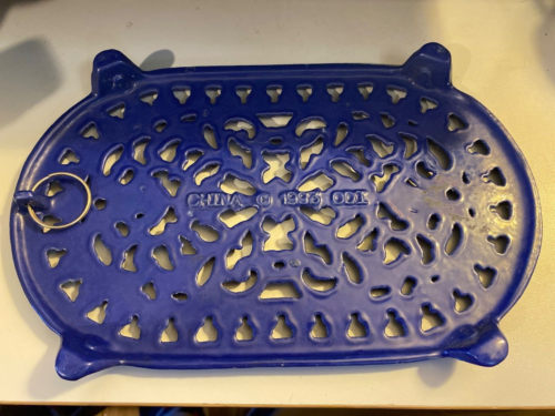 Enamel Coated Large Purple Cast Metal Iron Trivet 1993ODI Vintage - Picture 2 of 3