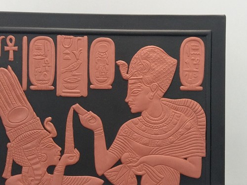 Limited edition Wedgwood black basalt plaque Egyptian The Great Enchantress - Picture 5 of 13