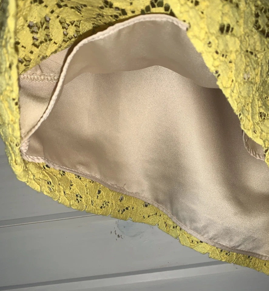 Nuevo con etiquetas Pantalones Cortos Kensie Talla 10 Sunglow Amarillo Encaje Superpuesto Bolsillos Delanteros Forrados Precio de venta sugerido por el fabricante $59 Foto 3 de 4