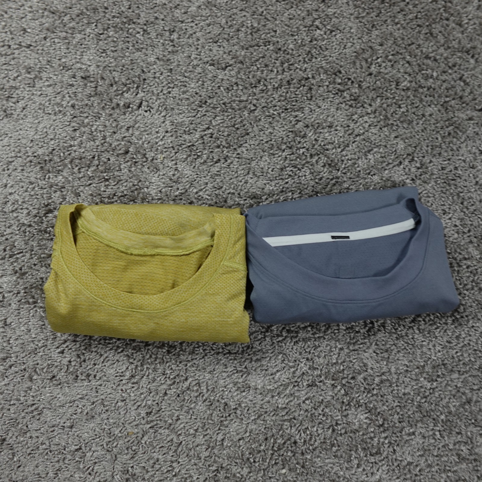 Lululemon Shirt Mens Extra Large Metal Vent Tech Short Sleeve Lot of 2