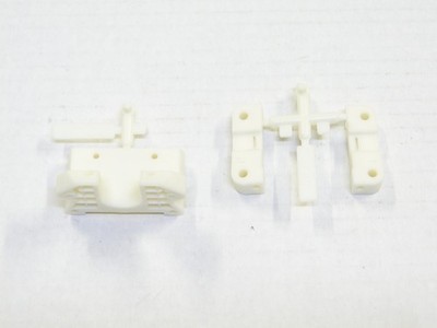 NEW ASSOCIATED RC10 89 MASAMI HIROSAKA EDITION Hinge Pin Mounts Fr Bulkhead AM14
