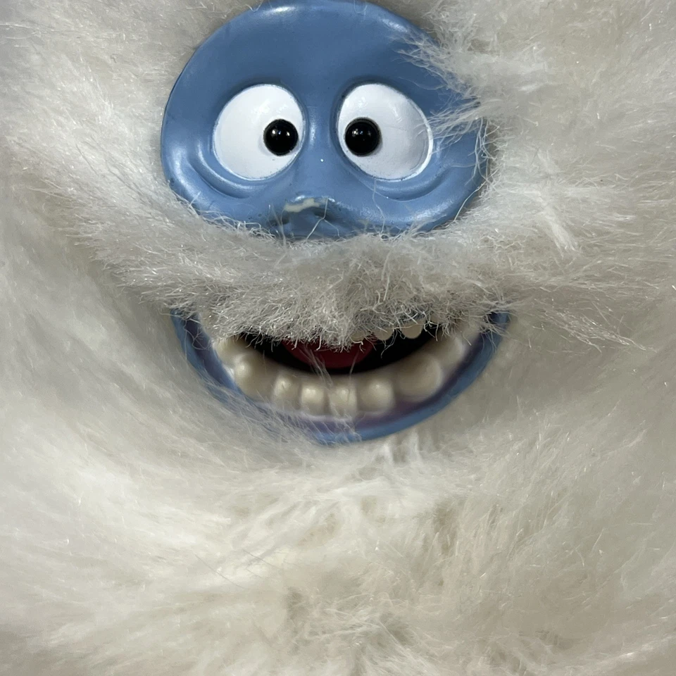 Figura Bumble Abominable Muñeco de Nieve 8” Yeti jugando Mantis Rudolph Monster 2000 Foto 3 de 4