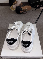 DKNY White Lace Up Sneakers Men  s Solid Logo Zipper Accent Casual Shoes