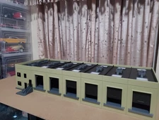 DISTRIBUTION CENTER 12 BAY/6 ON EACH SIDE S SCALE BUILDING/DIORAMA