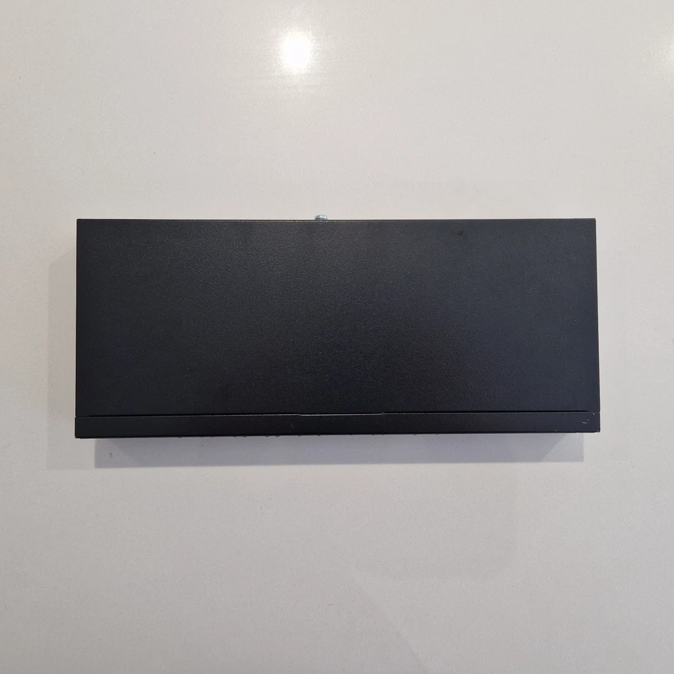 Zyxel GS1900-8HP 8 Port PoE Smart Managed Gigabit Ethernet Switch with PSU - Image 2 of 4