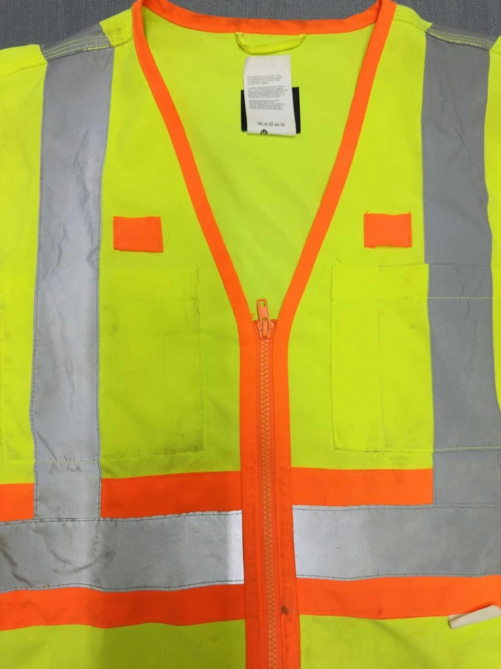 Dickies 3M Reflective Construction Vest Men's Size Medium Regular - Image 4 of 4