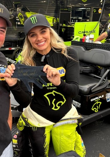 Maddi Gordon 1st NHRA Top Fuel Win 2026 Norwalk Signed RACE GLOVE...USED IN RACE