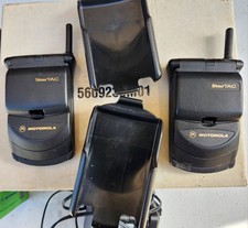 Lot Of 2 Motorola StarTAC 3000 Vintage Flip Phone Airtouch - Black - UNTESTED