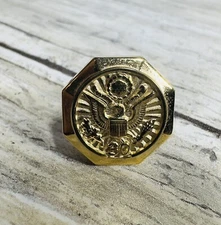 USA American Crest Federal Employee Pin 30 Years Gold Tone USAMM