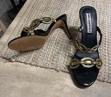 KARL LAGERFELD WOMEN'S SANDALS. SIZE: 8.5M BLACK&GOLD. HIGH HEELS. DOUBLE BAND