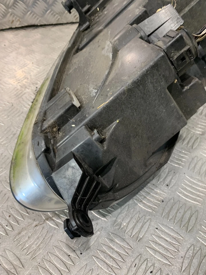 2005 VOLKSWAGEN GOLF ПАССАЖИРСКОЙ СТОРОНЕ ЛЕВАЯ ФАРА #2 - Изображение 3 из 4