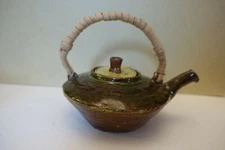 EDX69 STUDIO POTTERY TEAPOT, HANDCRAFTED, PRIMITIVE