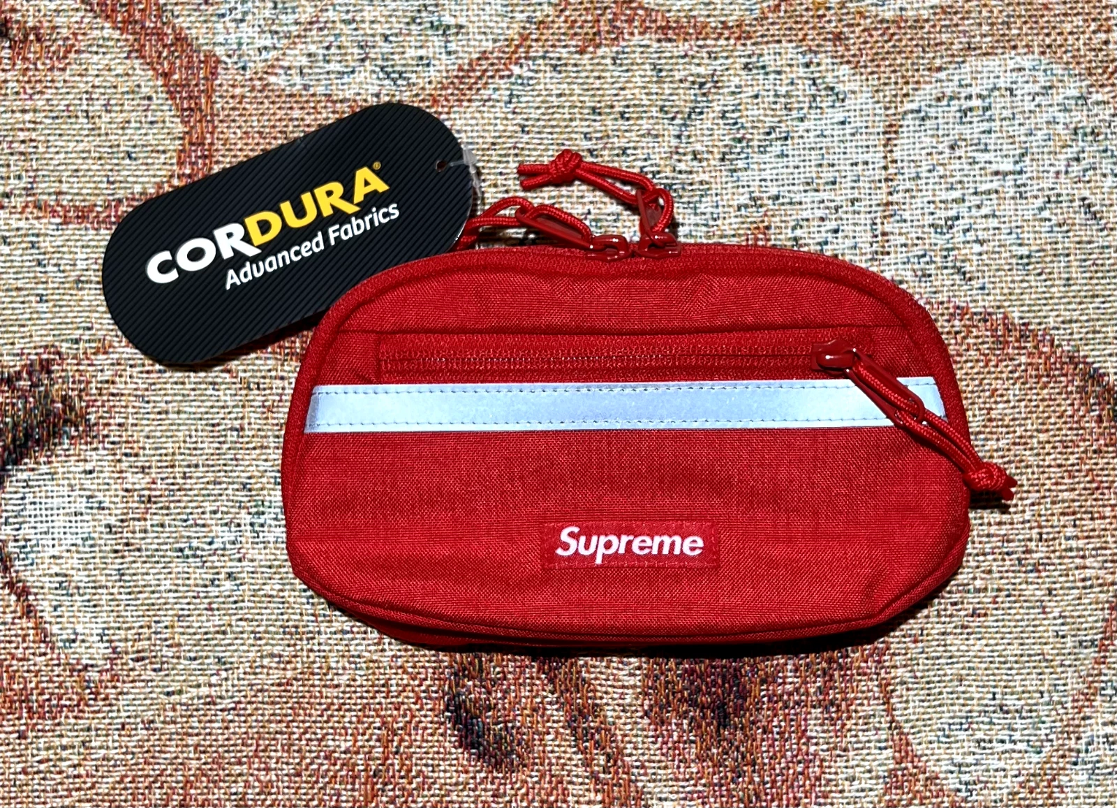 Mini sac latéral Supreme FW24 rouge neuf