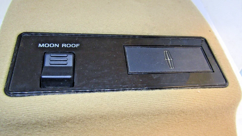 90-94 LINCOLN CONTINENTAL MOON INTERRUPTOR TECHO CONSOLA SUPERIOR BRONCEADO NUEVO OEM Foto 4 de 4