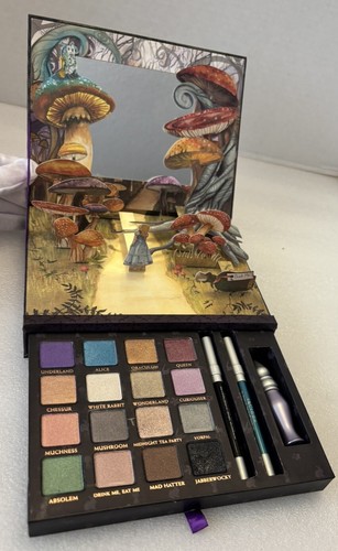 Alice In Wonderland X Urban Decay 2010 Limited Edition Book Of Shadow Palette - Picture 3 of 10