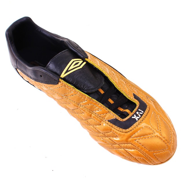 mens umbro football boots