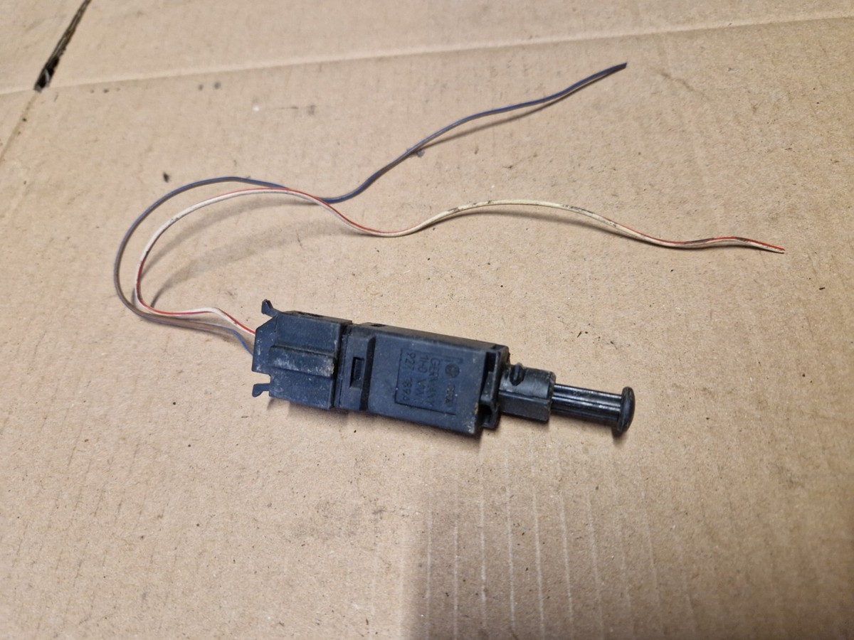 フォルクスワーゲン VW GOLF JETTA VENTO MK3 TDi VR6 GTi CLUTCH PEDAL SENSOR SWITCH