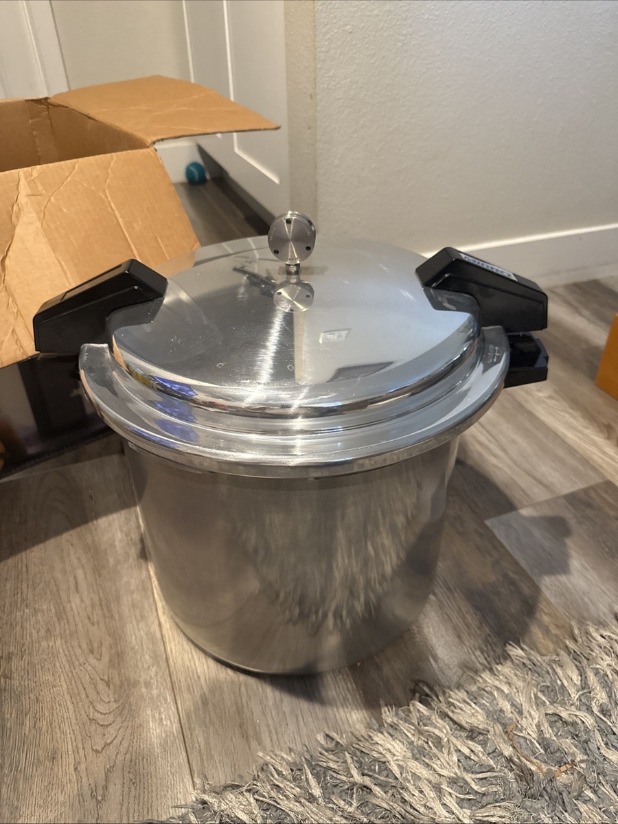 VTG Mirro Matic 22 QT Pressure Cooker Canner M-0522-ll w/Trivet