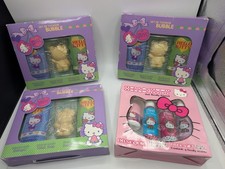 Set of Three Set de Tocador Bubble Bath Kits  & Hello Kitty Sweet Variety Pack