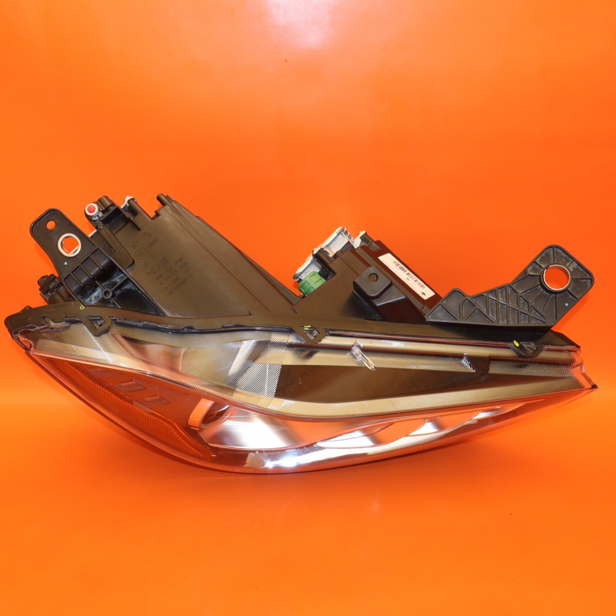 Maserati Ghibli 2014-2017 Right Headlight P/N 670005473