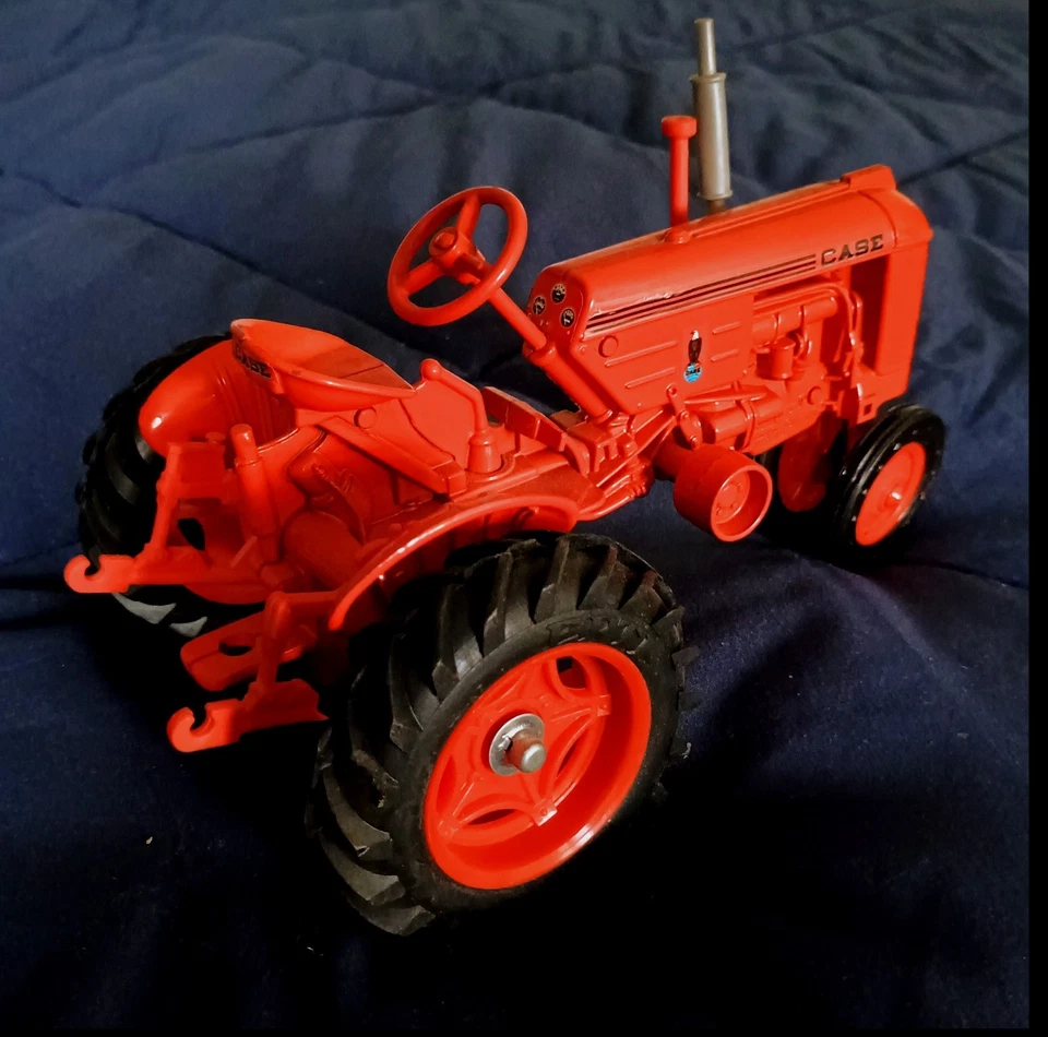 Trator de brinquedo Ertl estojo 1/16 vintage 1988 - Imagem 3 de 4