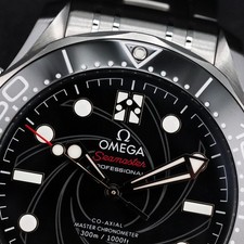 Omega Seamaster Diver 300M James Bond 007 COMPLETE 42mm Black Dial Black Ceramic 7