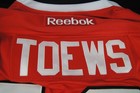 JONATHAN TOEWS Autographed Reebok Blackhawks Stanley Cup 2015 Jersey L PSA/DNA — photo 4