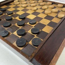 Jeu de dames ancien en bois damiers 8x8 & 10x10 2 compartiments 39 pions